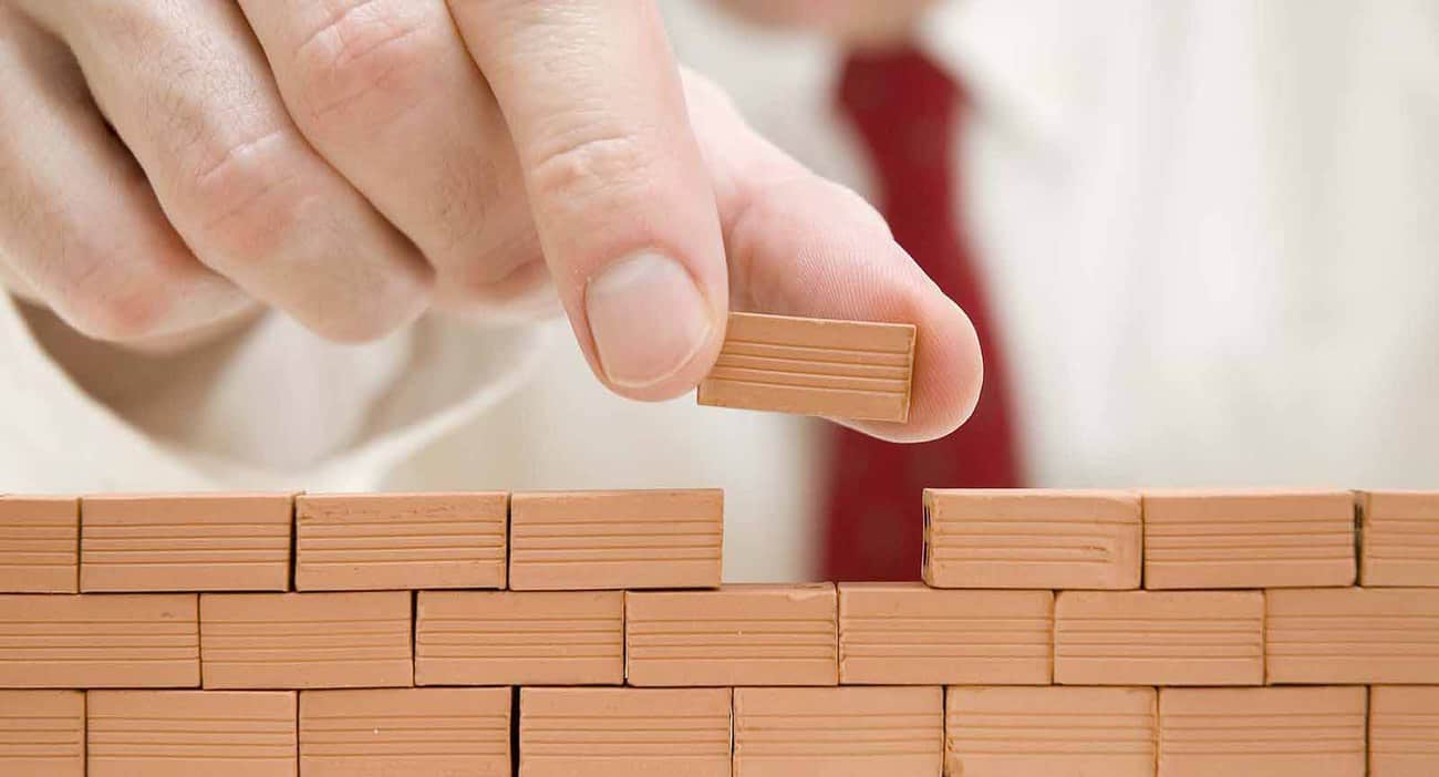 What Can a Party Wall Delay Actually Cost a Project Fleet?